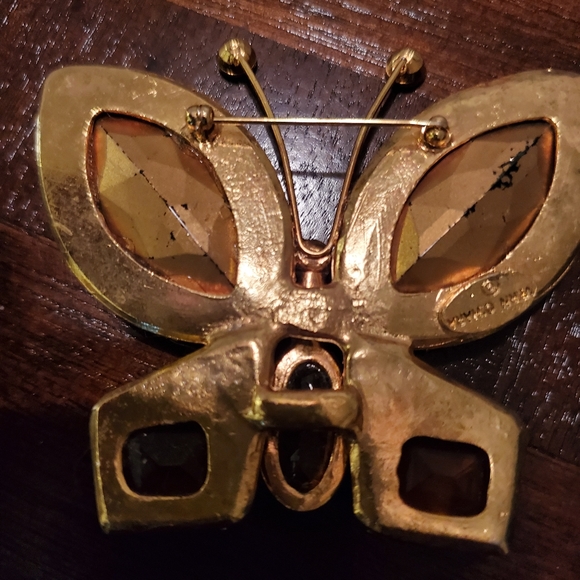 Butterfly pendant - Picture 2 of 2